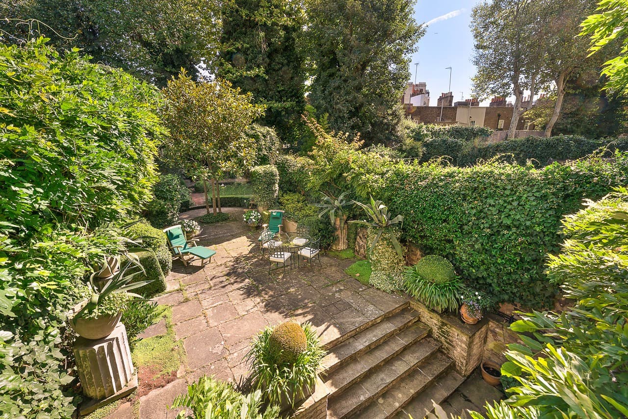 Egerton Crescent